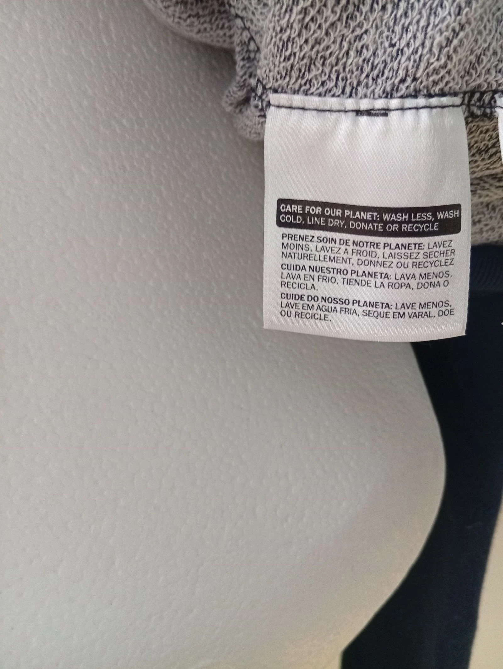 Sudadera ligera informal con bolsillo canguro 60% algodón – photo 8